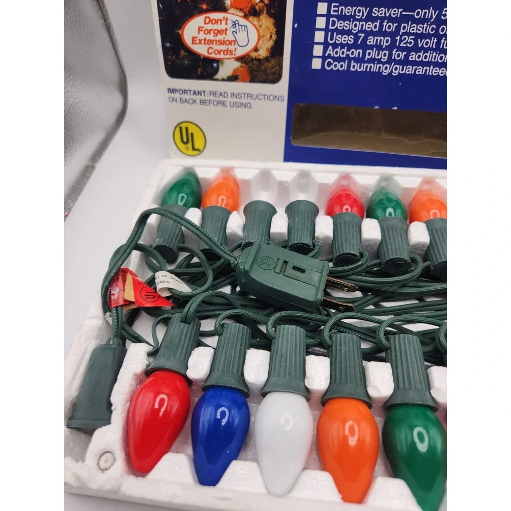 VTG JOYBRITE 25 OUTDOOR C-7 Christmas Lights 25 Ft  Multicolor 7 Amp 125 Volt